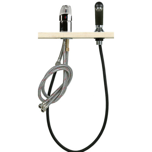 Sibelin sekoittaja pesupaikkaan, musta käsisuihku